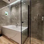 아파트 Meteora Gold And Glass