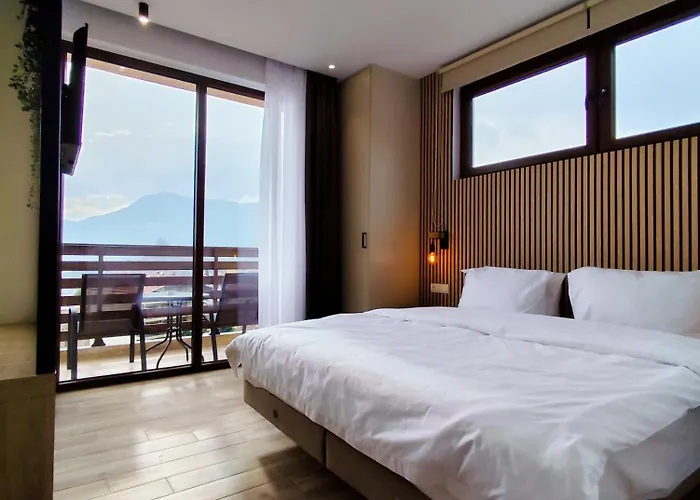 Meteora Gold And Glass Kalambaka